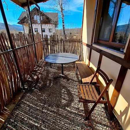 Tatil Evi Pisnya Karpat Skole