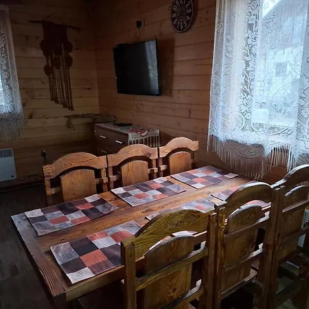 Pisnya Karpat Skole